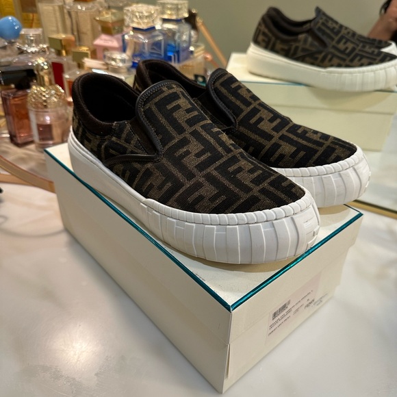 Fendi Slip on Sneakers - Picture 2 of 6